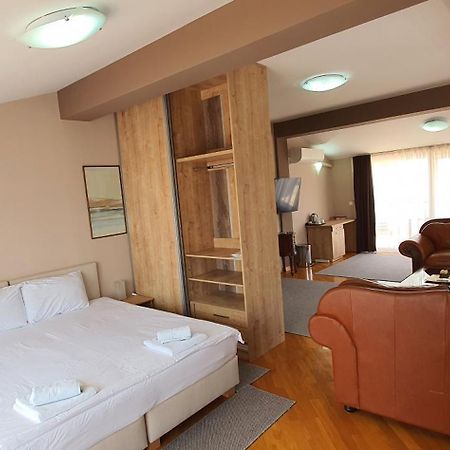 סקופיה Premier Hotel מראה חיצוני תמונה