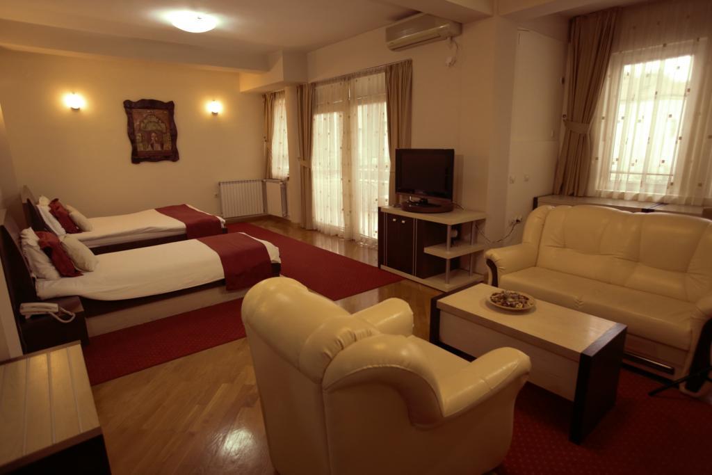 סקופיה Premier Hotel מראה חיצוני תמונה