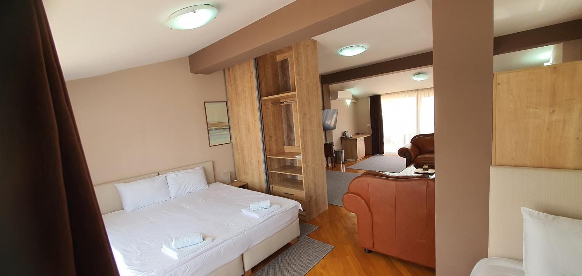 סקופיה Premier Hotel מראה חיצוני תמונה
